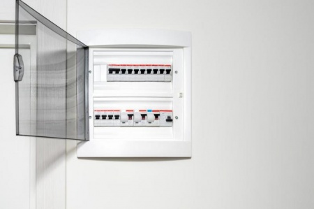 Comment choisir un &eacute;lectricien &agrave; CIRY-SALSOGNE pour vos projets ?