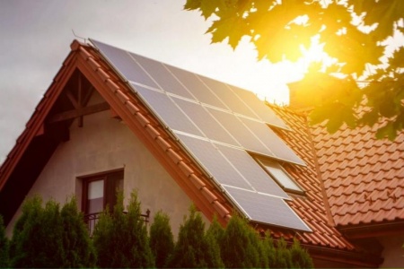 Installer des panneaux solaires &agrave; Soissons, quelles &eacute;tapes pr&eacute;voir avec votre installation &eacute;lectrique ?
